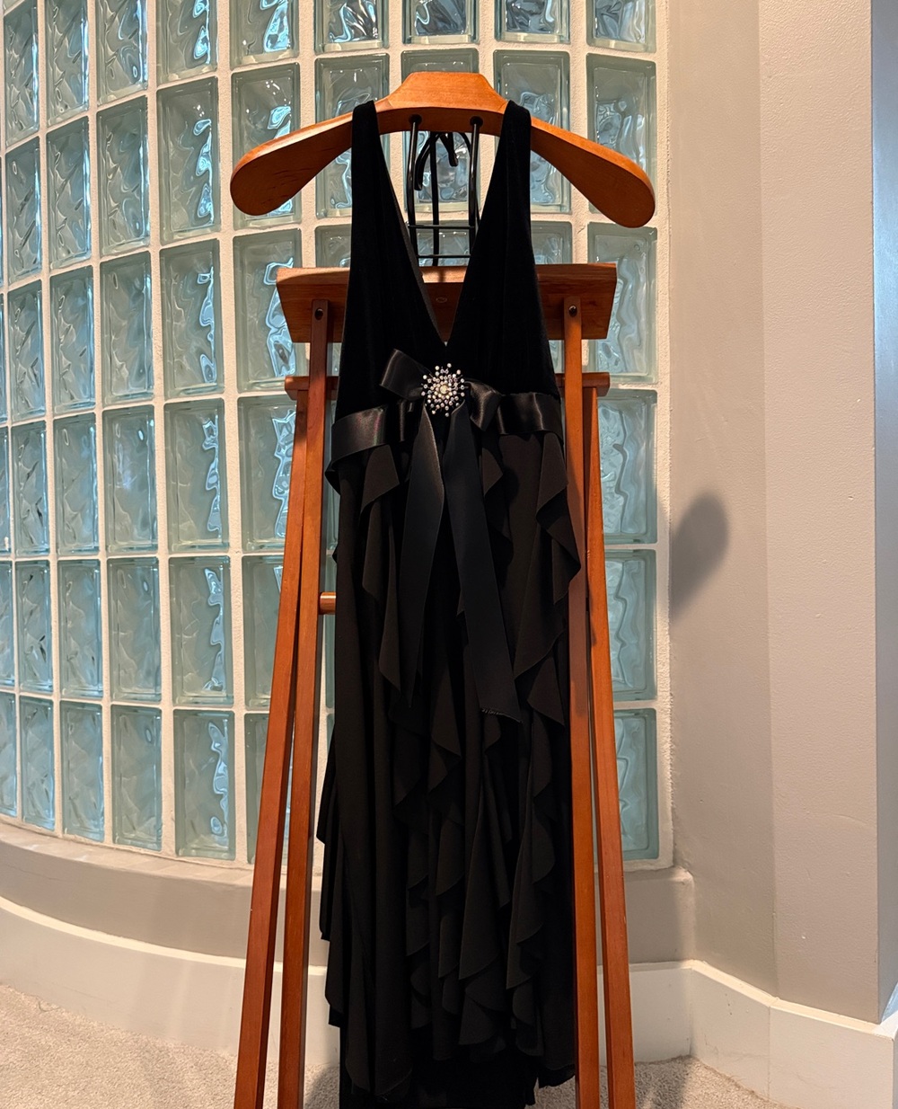 Betsy & Adam Black One-Shoulder Ruffled Halter Dress with Jeweled Bow